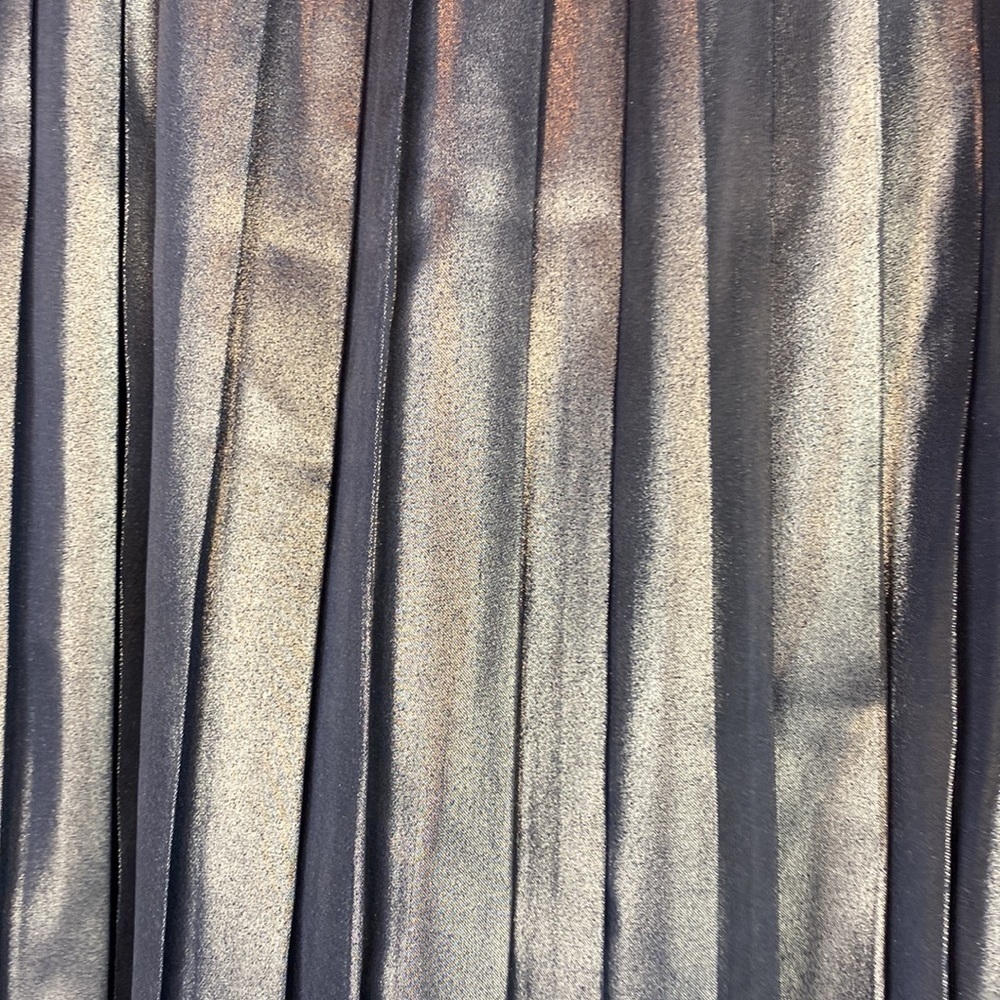Helene Berman London Metallic Pleated Skirt- Size 16 - Picture 2 of 11